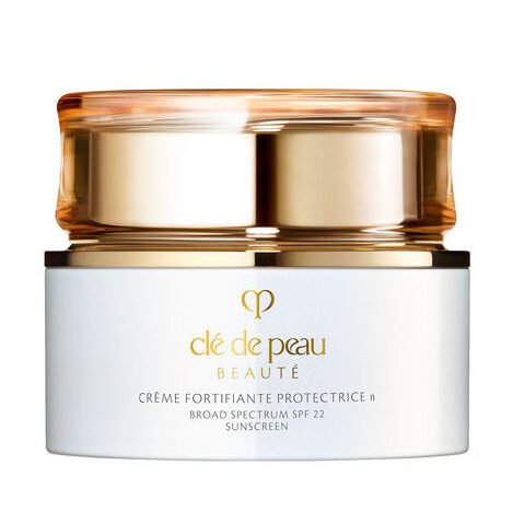 CLÉ DE PEAU BEAUTÉ
 Sunscreen